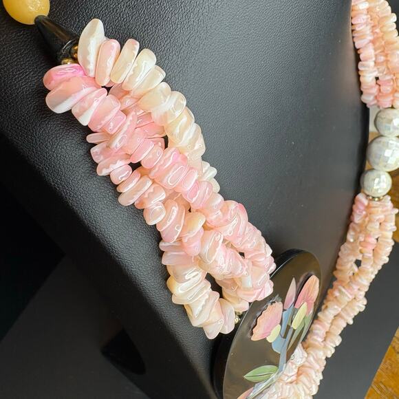 Vintage Lee Sands Floral Shell Inlay Necklace Pink and Black Floral Necklace 28" - Picture 4 of 5